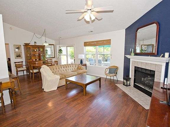 2nd image of 3019 Bowfield Way