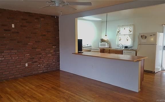 5th image of 2037 Brookdale Park Dr