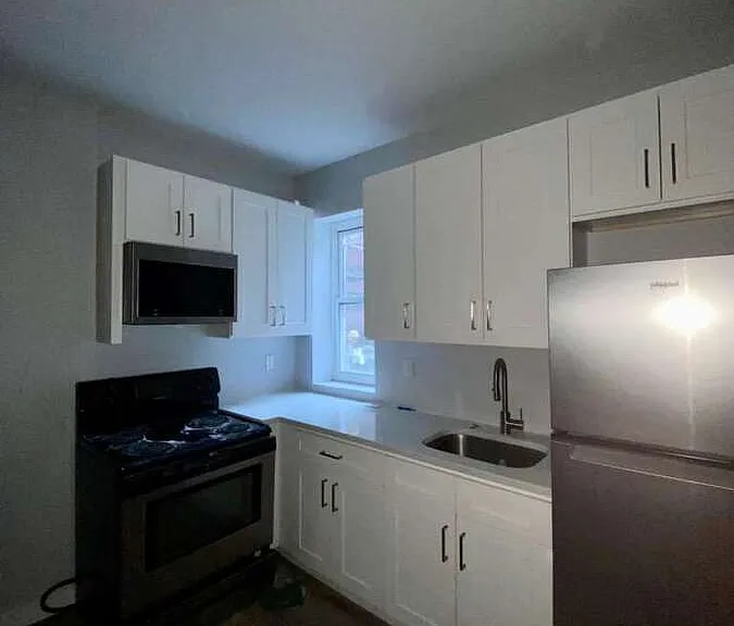 60 Yonkers Ave — Photo 6