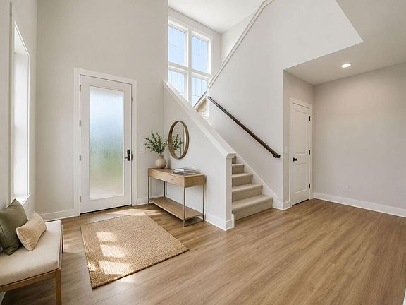 3rd image of 2399 Laurie Ct W