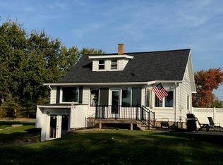 210 Fennessy St SW, Grand Rapids, MI 49534