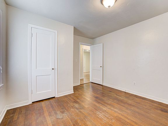 5th image of 407 E 7th St