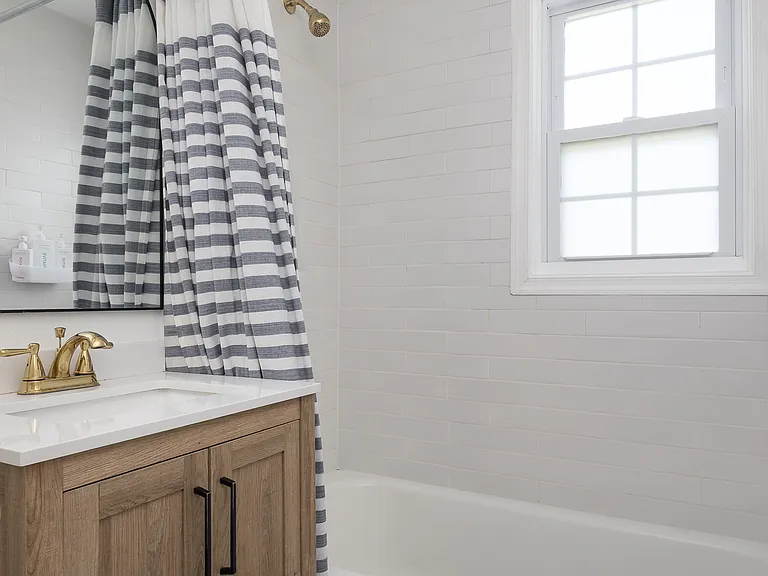 285 Manassas Dr — Photo 11