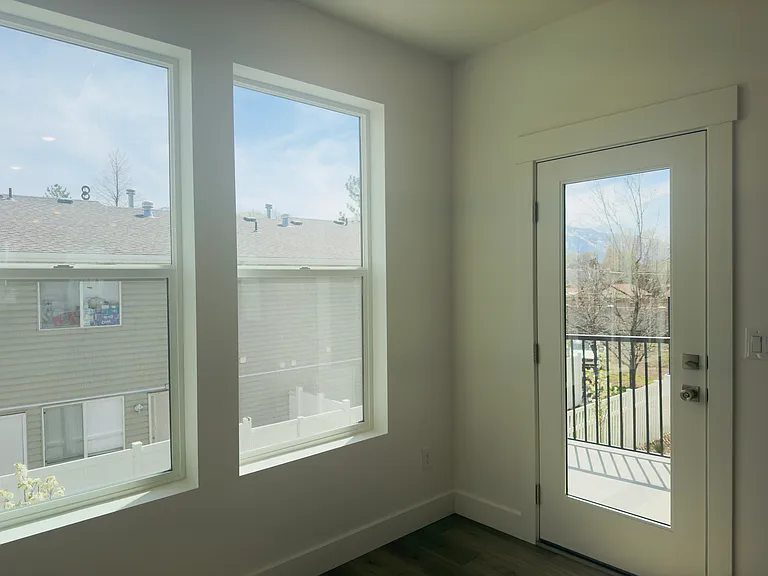 3483 S Perthshire Dr — Photo 4