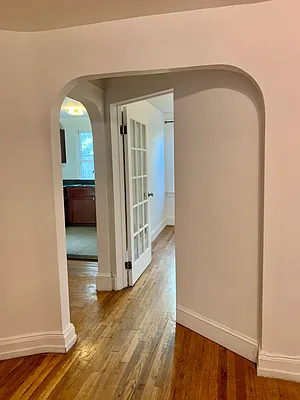 Rented by Select Real Estate | media 25