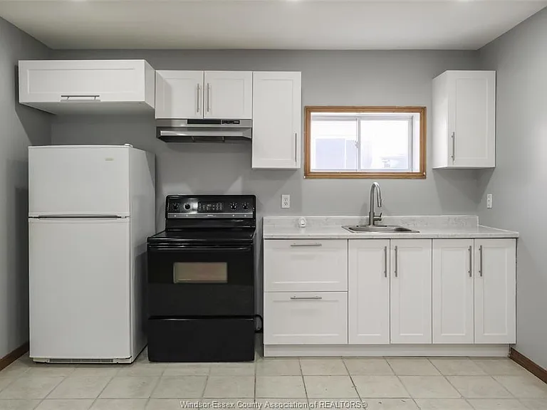 2643 Carissa Ave #LOWER — Photo 9