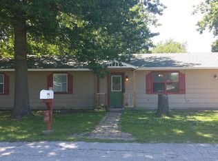 413 W 9th St, Claremore, OK 74017