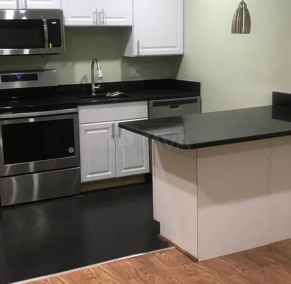 10 Roberts St #34 — Photo 5