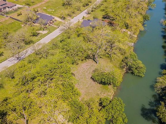 2nd image of 2129 River Edge Dr