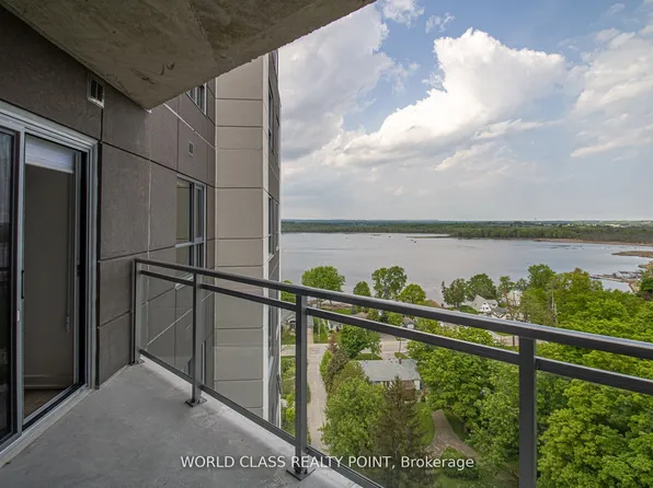 56 Lakeside Ter, Barrie, ON