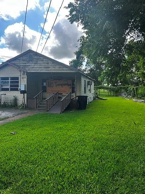 1st image of 7214 Schuller Rd