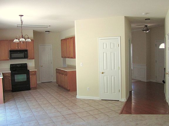 DEN/KITCHEN/FRONT HALL