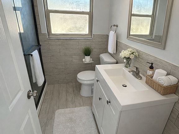 4th image of 7323 Orange Blossom Ave