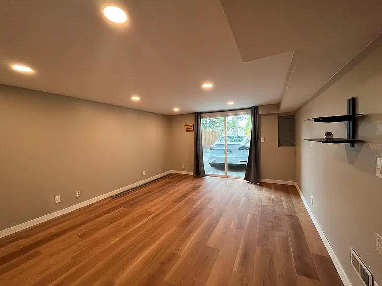 8843 16th Ave SW — Photo 9
