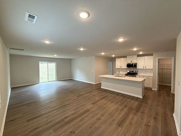 2nd image of 13147 Hampton Bay Ln