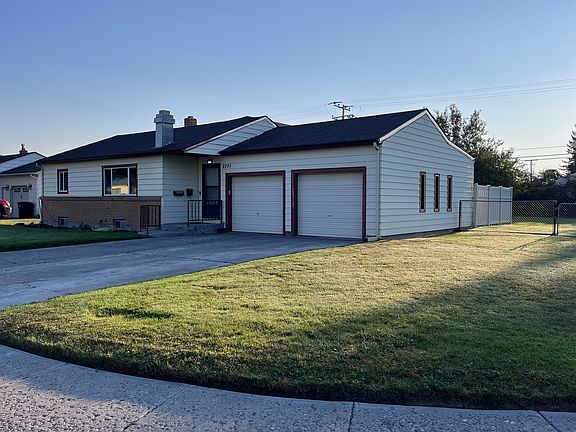5th image of 2295 S Avocet Dr