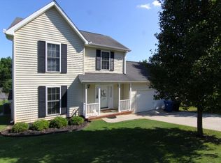 124 Oak Ridge Dr, Greenwood, SC 29649