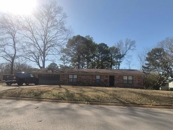 32 Crain Dr, Bryant, AR 72022