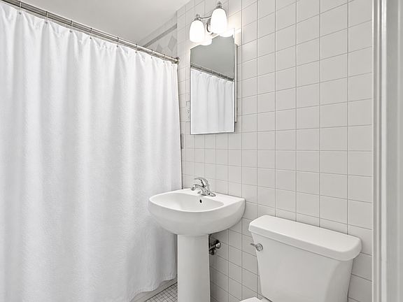 5th image of 180 S Main St #5