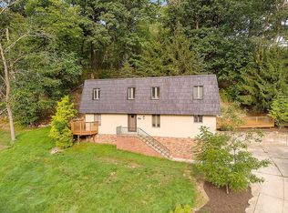 117 Walnut Ridge Dr, Pittsburgh, PA 15238