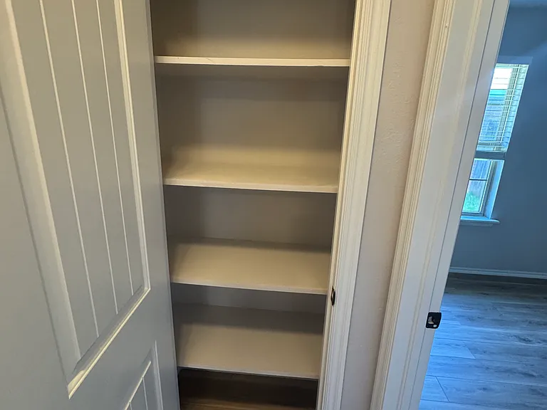 4408 Brooklyn Ave — Photo 24