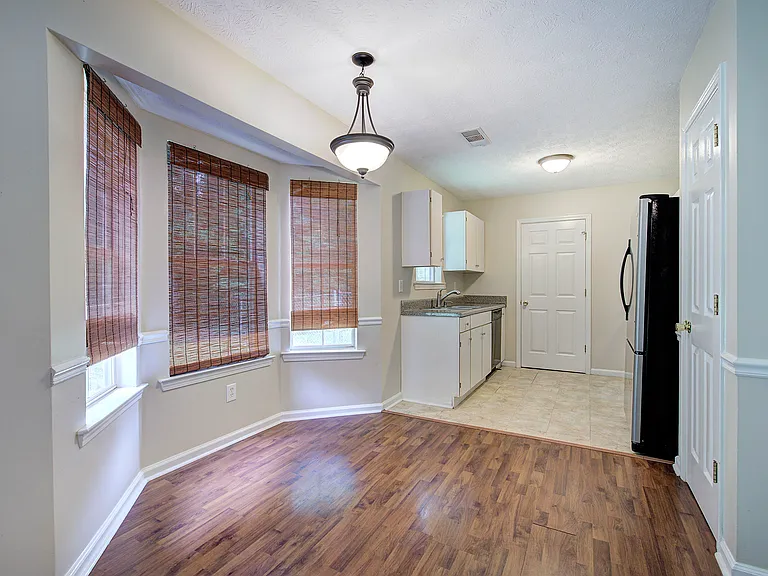 8714 Post Oak Dr — Photo 7