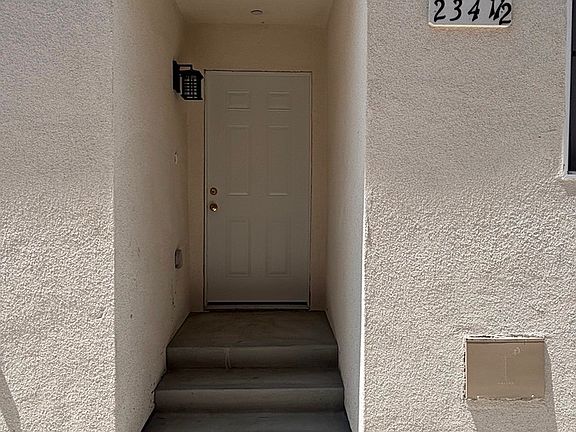 2nd image of 234 1/2 E 81st St