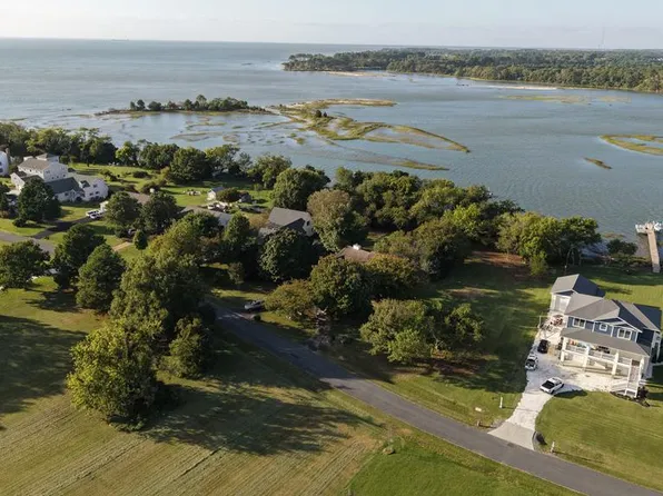 16 Arlington Chase Rd #16, Cape Charles, VA 23310