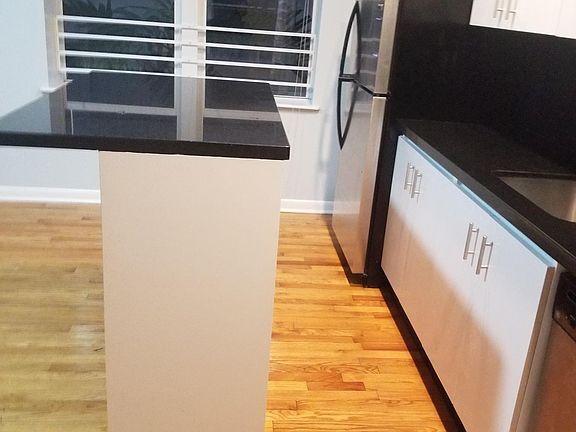 4th image of 1521 Lenox Ave APT 201