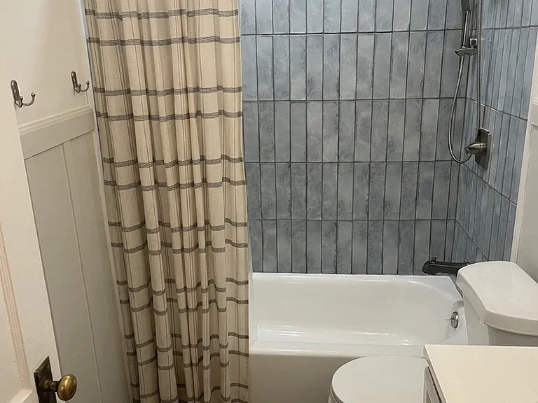 581 Buck St — Photo 5