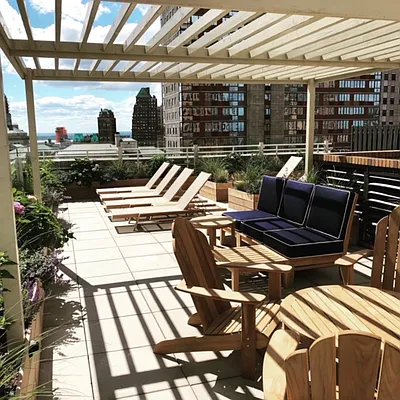 Sold by Compass | media 10