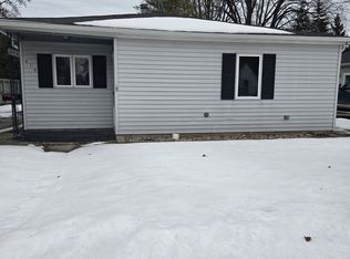 619 Roosevelt St, Neenah, WI 54956