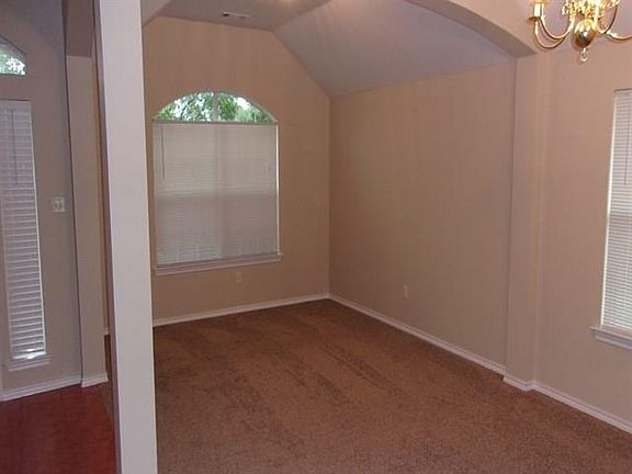 3rd image of 5304 Brookside Dr
