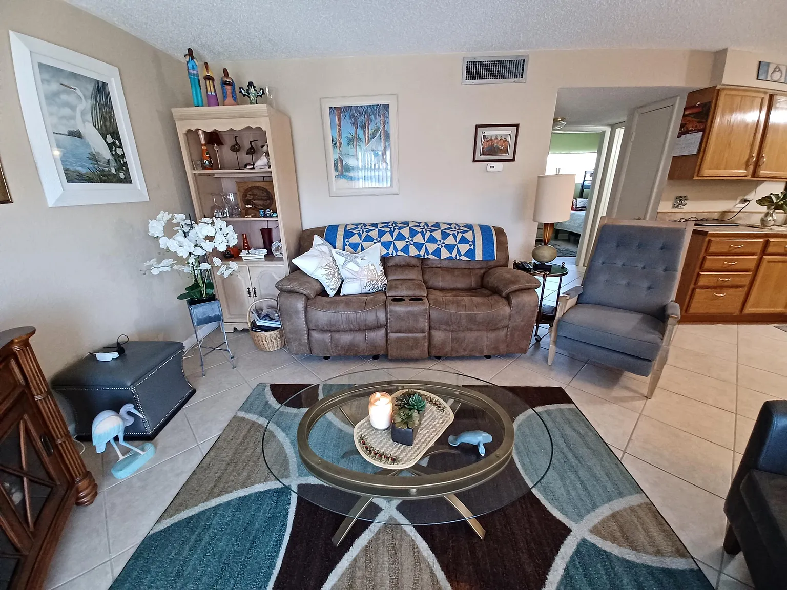2 bed, 1.0 bath, 750 sqft, $2,000 — Photo 3