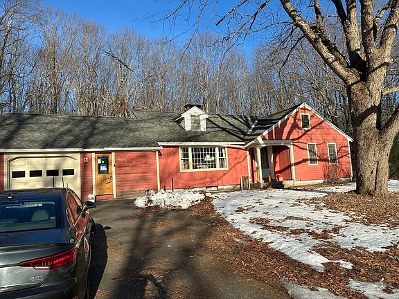 3rd image of 316 Main Rd