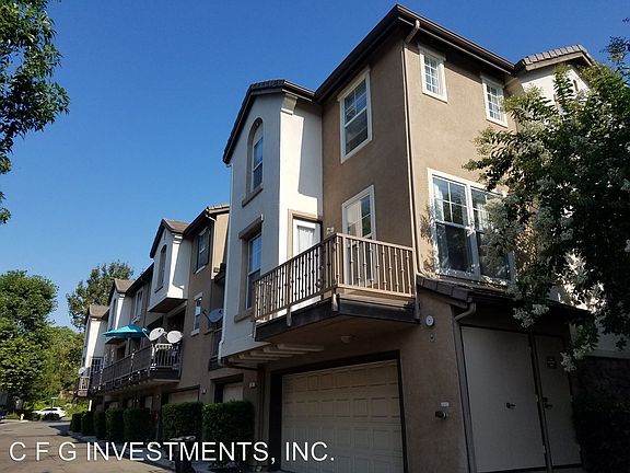 3rd image of 25 Tulare Dr