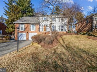 8809 Cold Spring Rd, Potomac, MD 20854