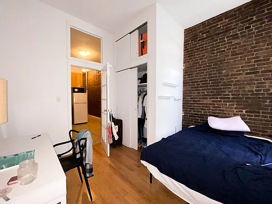 Rented by Compass | media 26