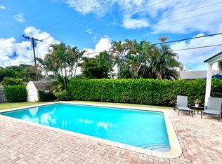 525 Sunset Rd, Boynton Beach, FL 33435