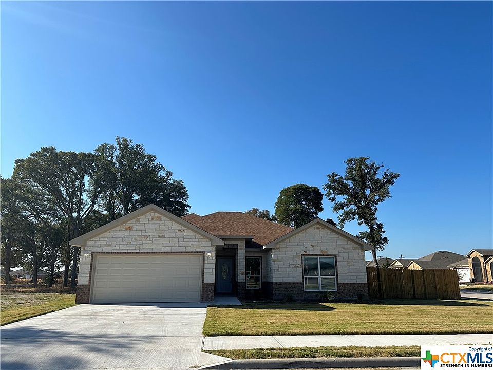 1st image of 104 Fred Patrick Dr