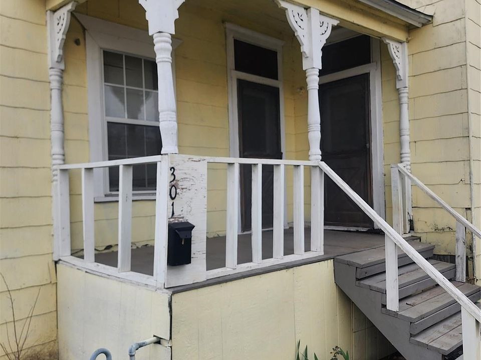 1st image of 301 N Hampton St