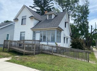 162 W 19th St, Holland, MI 49423