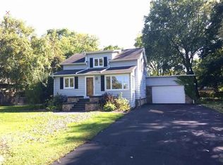 69 Stoney Beach Rd, Oshkosh, WI 54902