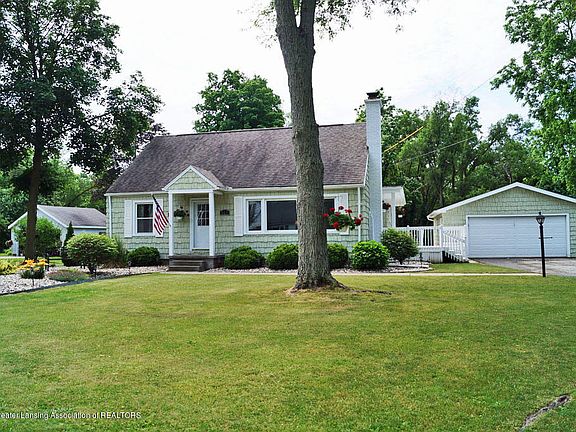 2nd image of 824 Willow Hwy