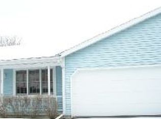 610 Stonehedge Dr, Appleton, WI 54914