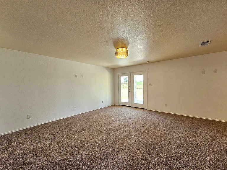 5108 Screaming Eagle Cir — Photo 11