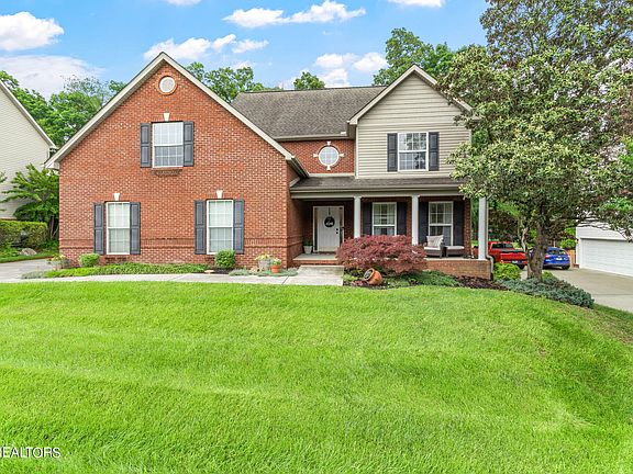 2nd image of 10242 Canton Place Ln