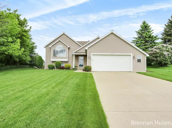 4410 40th Ave, Hudsonville, MI 49426