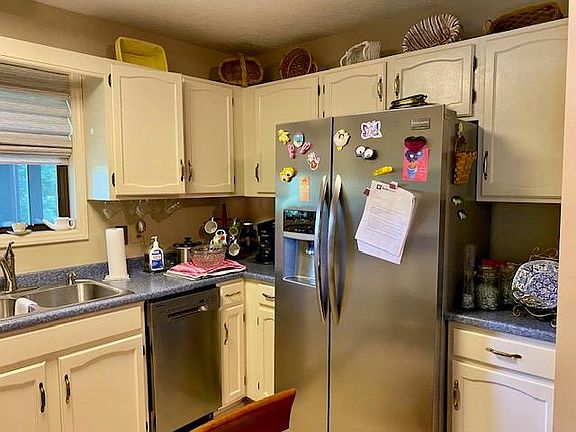 5th image of 119 Woodcrest Ln