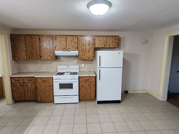 5th image of 25 Myrtle Ave #1L